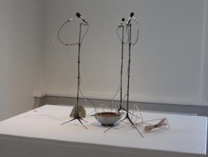 Mikrofonskitse, detalje fra udstilling i Gimsinghoved Kunstcenter Struer 2017